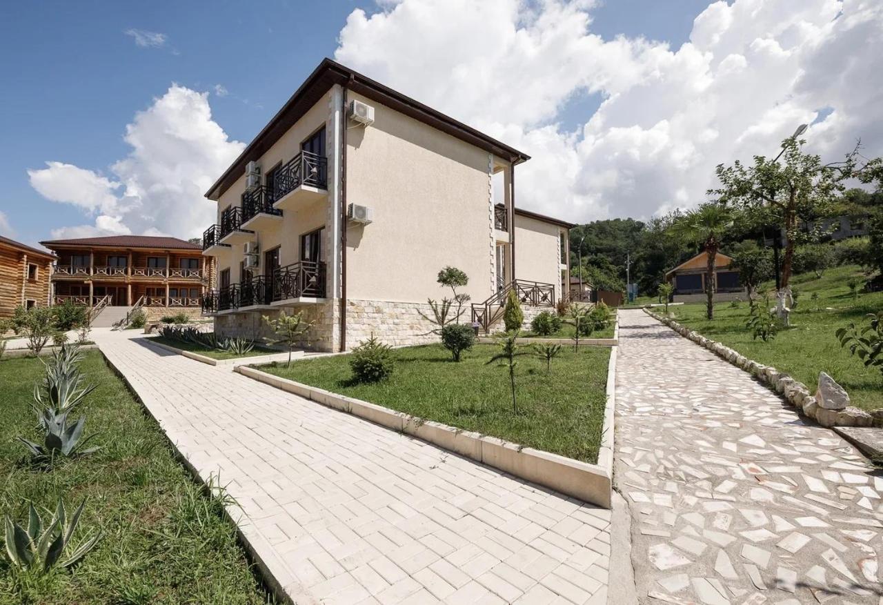 Hotel Paradise Sukhumi Exterior photo